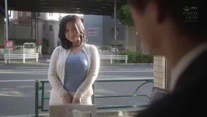 Chồng yếu không làm lên đỉnh, bà xã lên mạng tìm trai trẻ làm tình khỏe