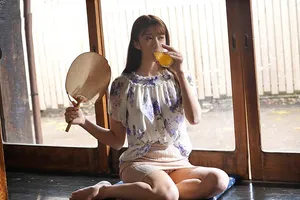Mùa hè buồn chán ở quê xxx cô vợ cạnh nhà thiếu thốn vì lấy chồng già